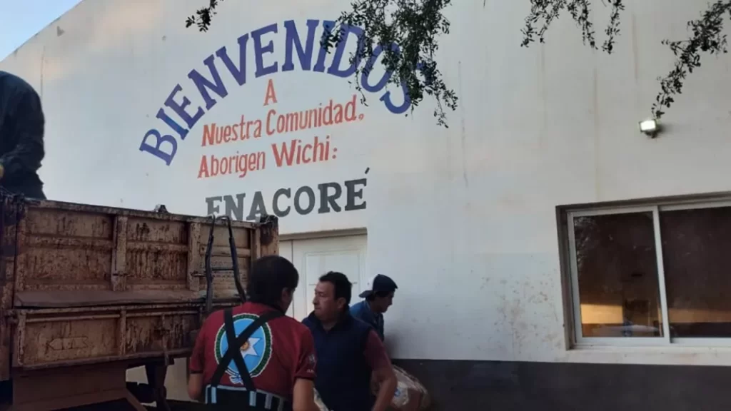 Refuerzo alimentario a familias originarias de Embarcación y Aguaray