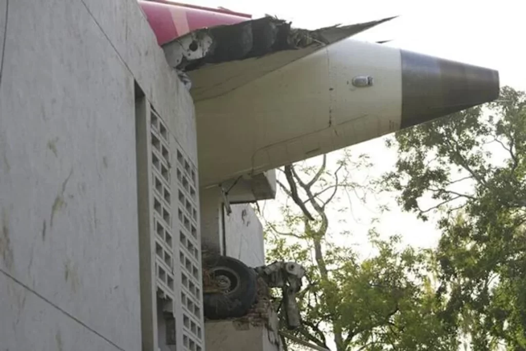 Avión de Air India: “¿Por qué desconectaste el combustible?”