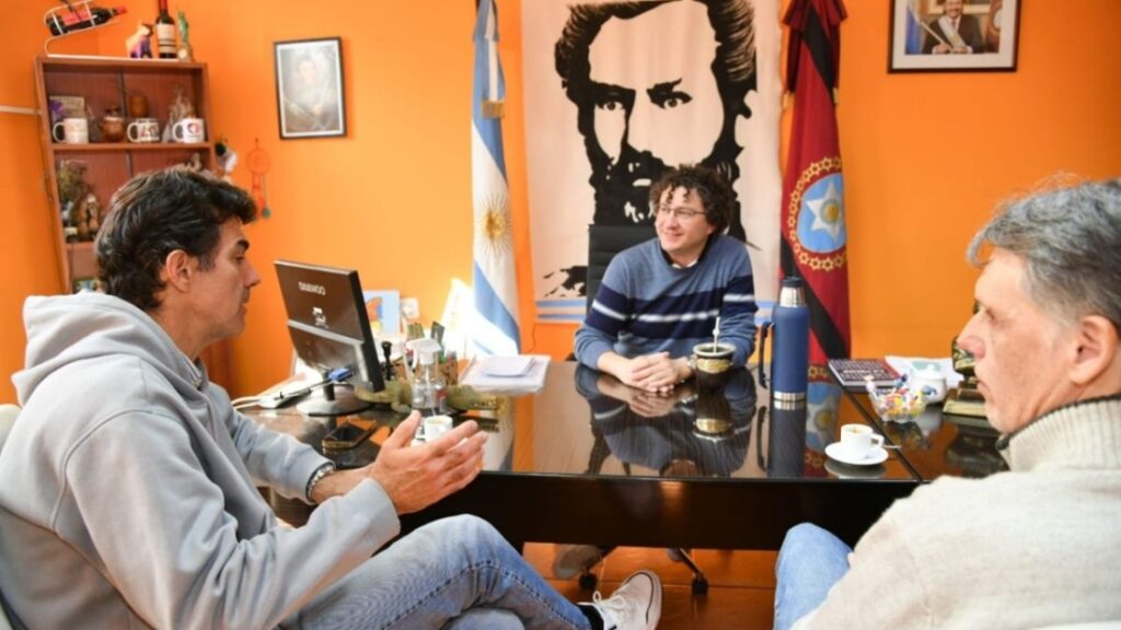 Urtubey recorrió General Güemes y fue recibido por Kety Rosso