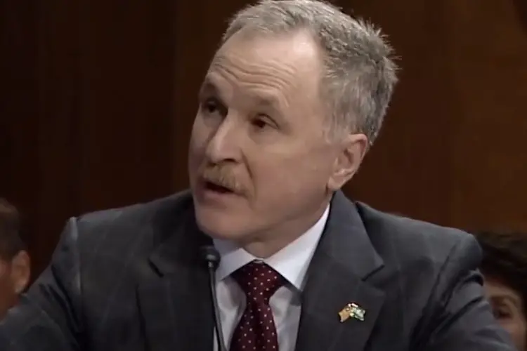 Gobernadores y legisladores se pronunciaron en contra de Peter Lamelas, el embajador de Trump