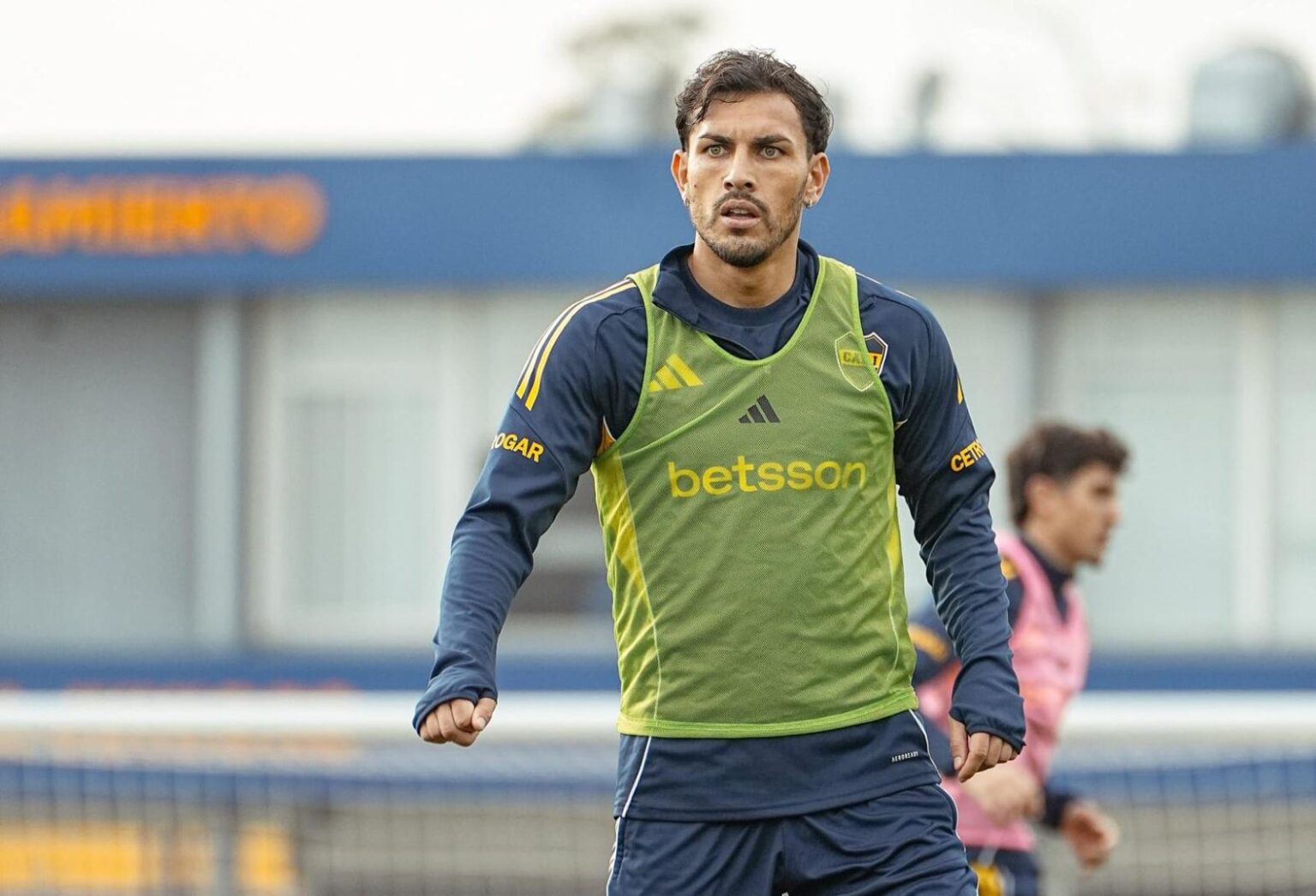 Boca presenta a Paredes como nuevo capitán en el clásico contra Racing