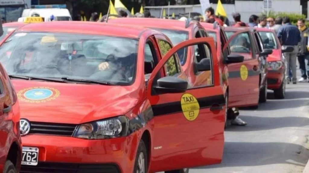 Taxistas y remiseros marchan este miércoles contra las apps de transporte en Salta