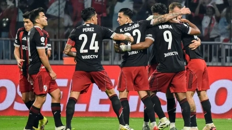River venció 3-0 a San Martín de Tucumán y se clasificó a octavos de final de la Copa Argentina