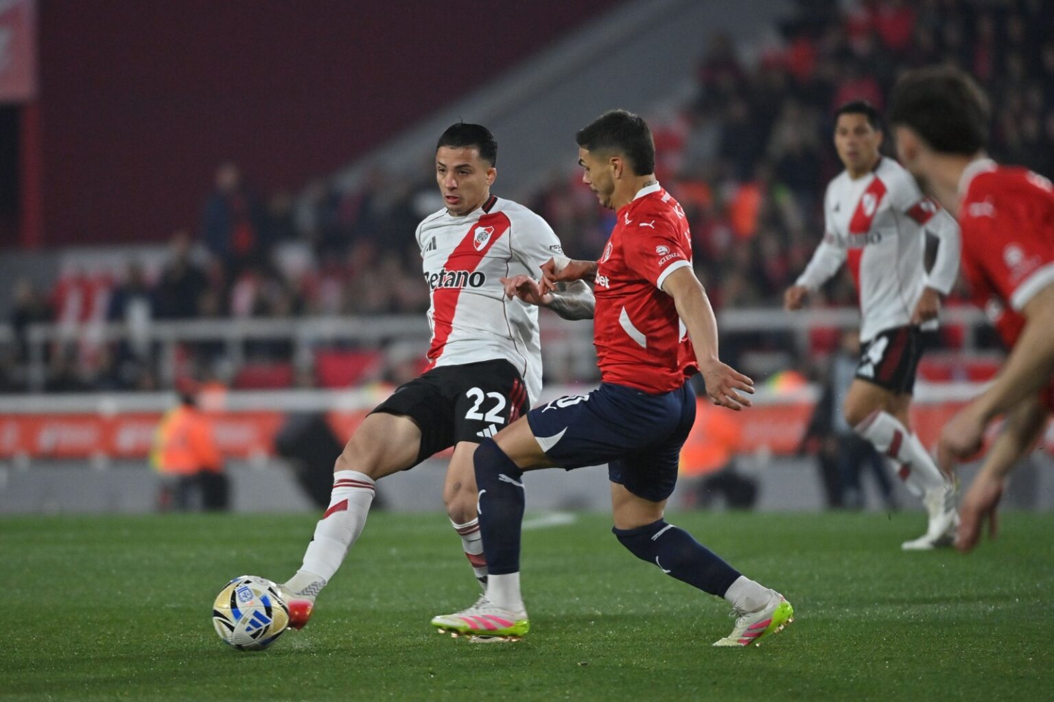 Sin pena ni gloria: Independiente y River empataron sin goles en Avellaneda