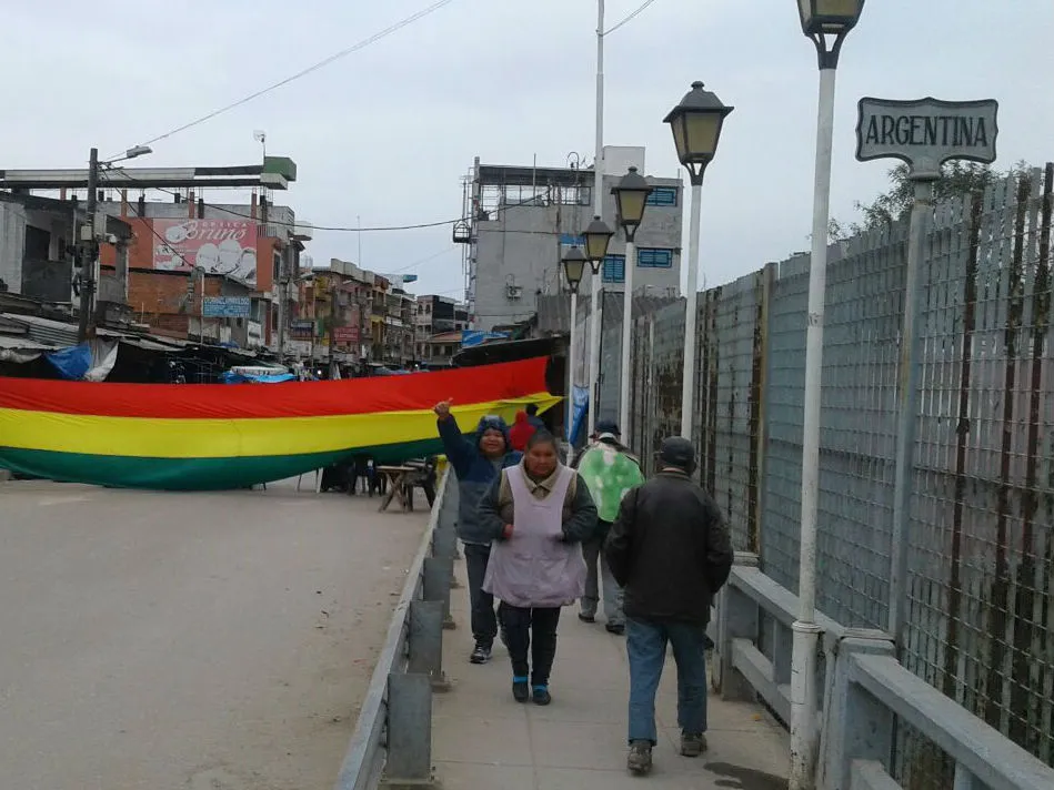 Bloqueo en el Puente Internacional Salvador Mazza-Pocitos por Crisis Sanitaria en Bolivia