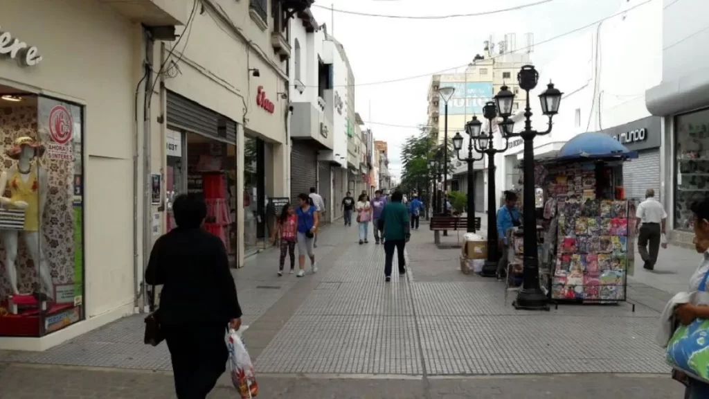 Feriado 15 de agosto en Salta: qué abre y qué no