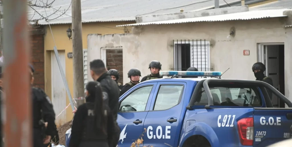 Prisión preventiva a un policía de Santa Fe por tentativa de femicidio de su pareja