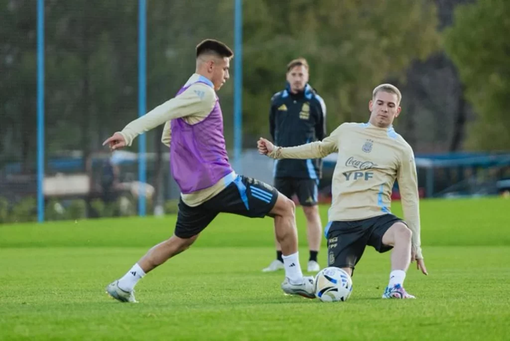 La Selección Argentina ya se entrenó con la mirada puesta en Venezuela y Ecuador