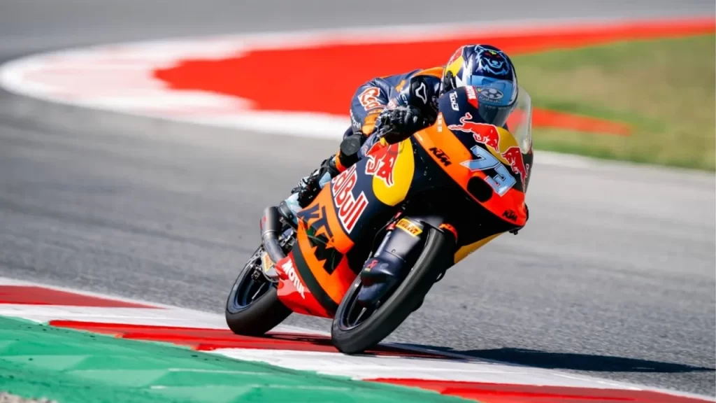 Valentín Perrone volvió a brillar en Moto3 con un cuarto puesto en Japón