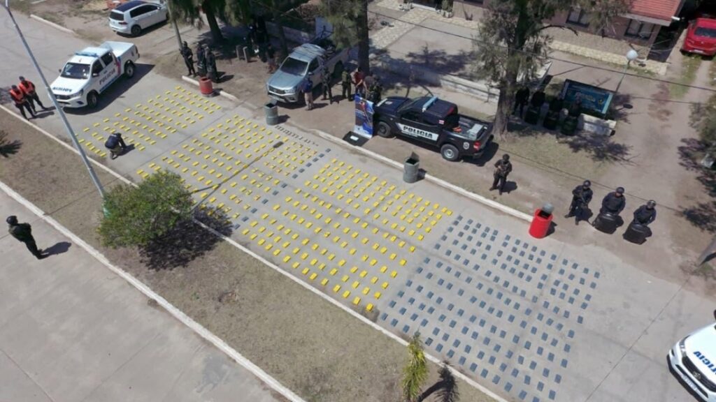 Dos salteños detenidos con más de media tonelada de cocaína en Santiago del Estero