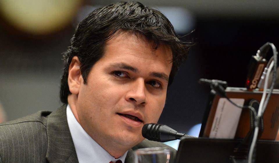 Referente del radicalismo misionero denunció un “pacto entre Milei y Rovira»