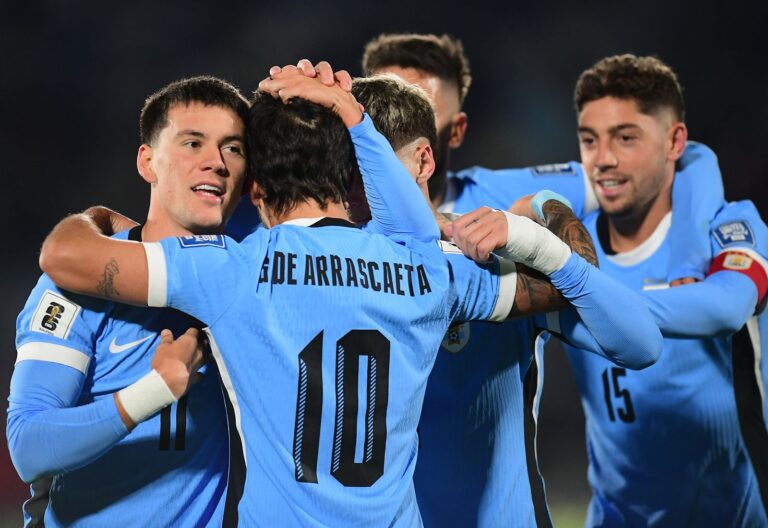 Uruguay goleó a Perú por 3 a 0 y aseguró su clasificación directa al Mundial 2026