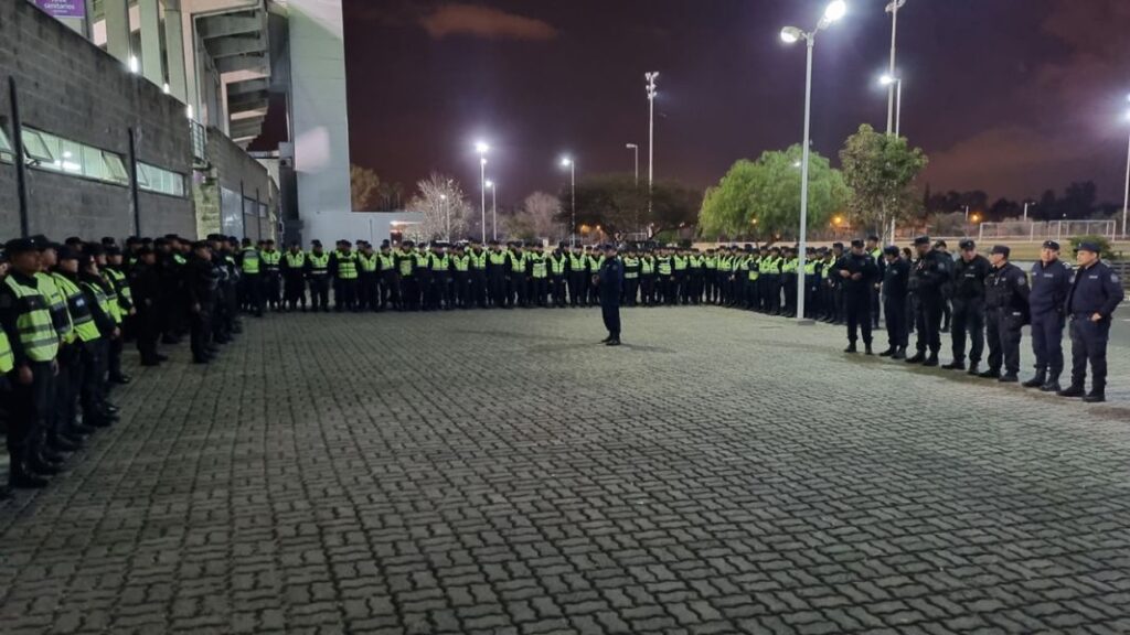 Operativo de seguridad por el partido entre Juventud Antoniana e Independiente de Chivilcoy
