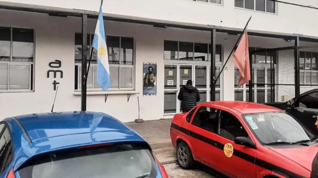 Taxis y Remises: La AMT se adhiere a la Ordenanza Municipal 16466