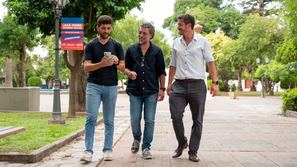 La Provincia provee servicio de internet en espacios públicos de capital e interior