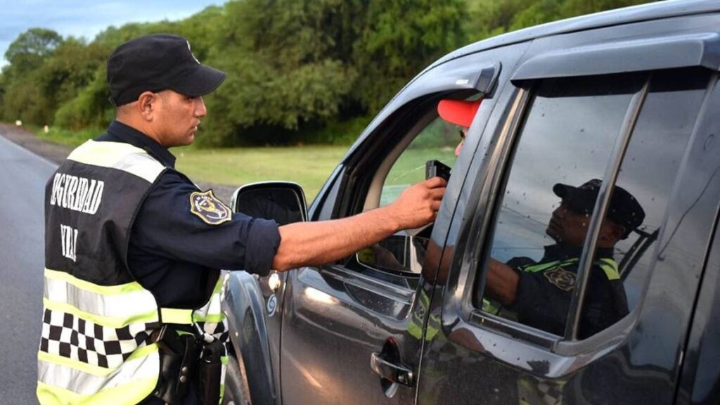 Se sancionaron más de 260 conductores alcoholizados en controles viales