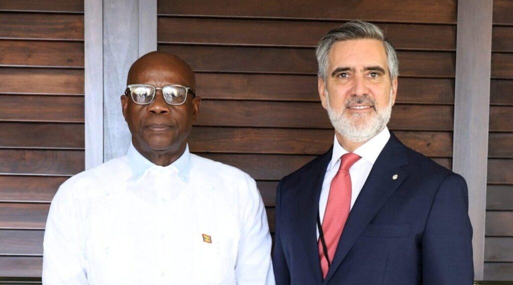 El Gobierno de Milei mandó a funcionarios al Caribe con pasaje en primera y hotel 5 estrellas que vale US$600 la noche