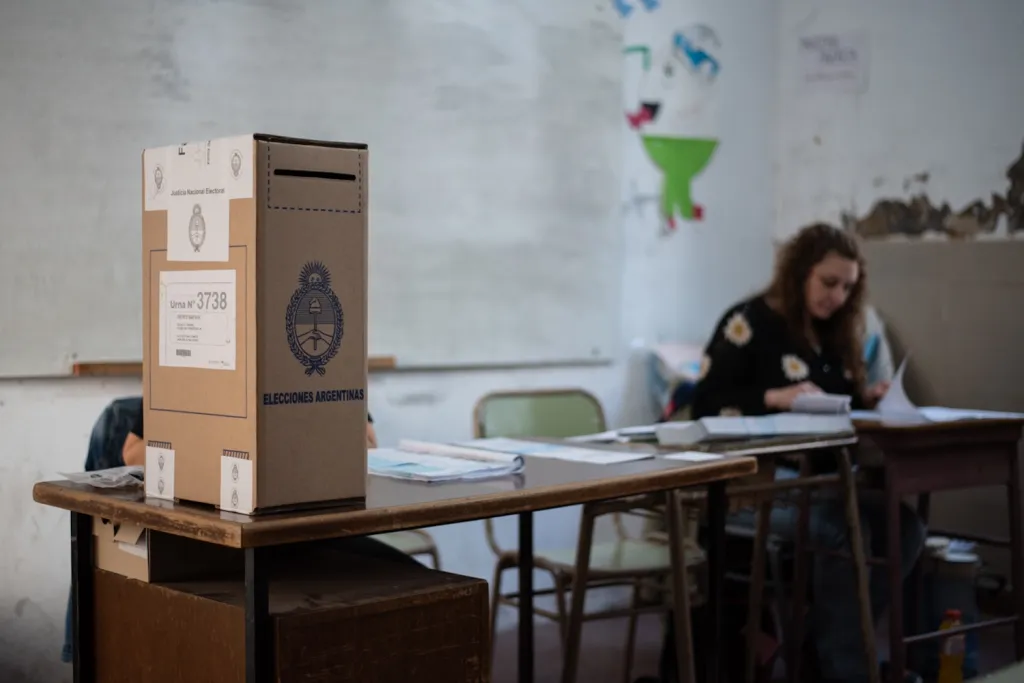 Fuerte caída en la participación: votó el 66% del padrón, la cifra más baja desde 1983