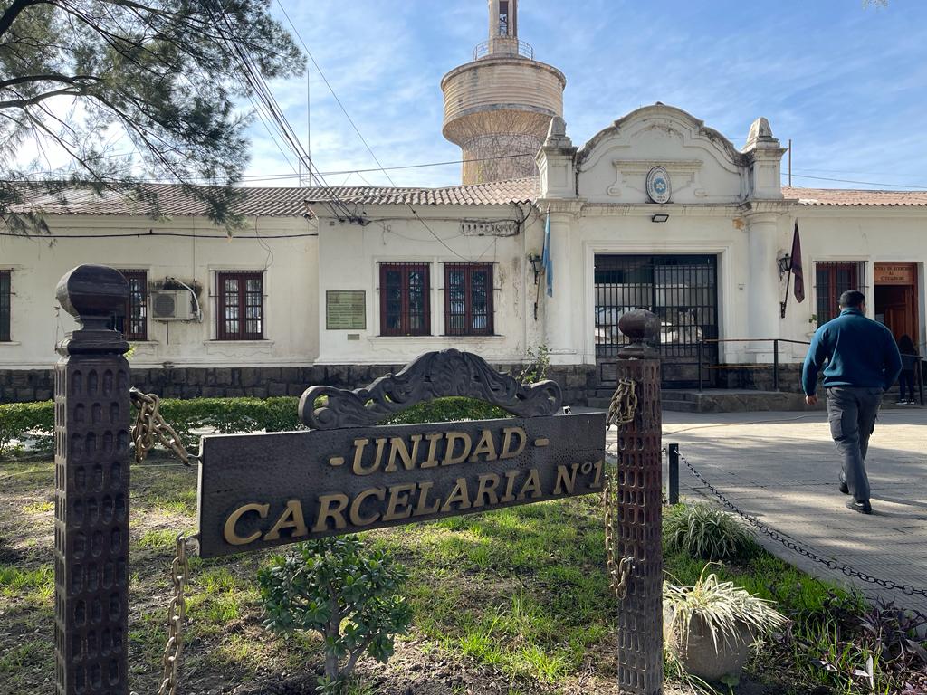 Imputaron a una mujer que intentó ingresar cocaína y marihuana a la Unidad Carcelaria 1