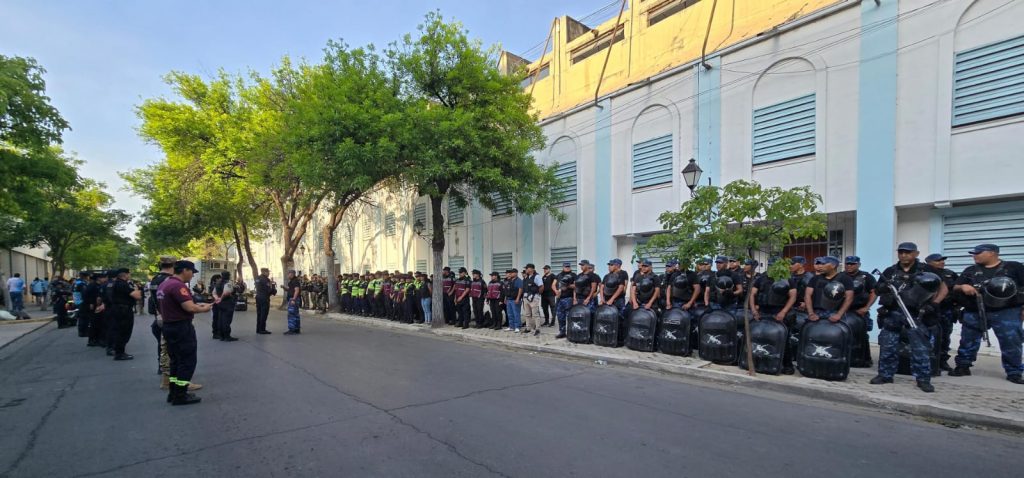 Operativo de seguridad por el partido entre Gimnasia y Tiro y Estudiantes de Rio Cuarto