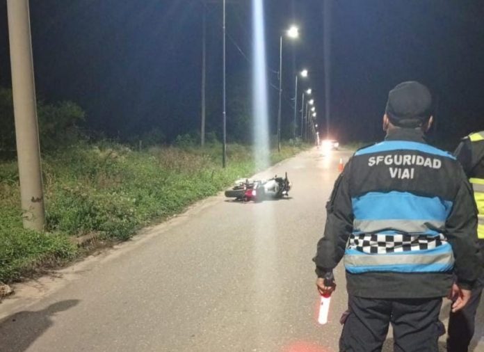 Un hombre murió al perder el control de su moto en General Mosconi
