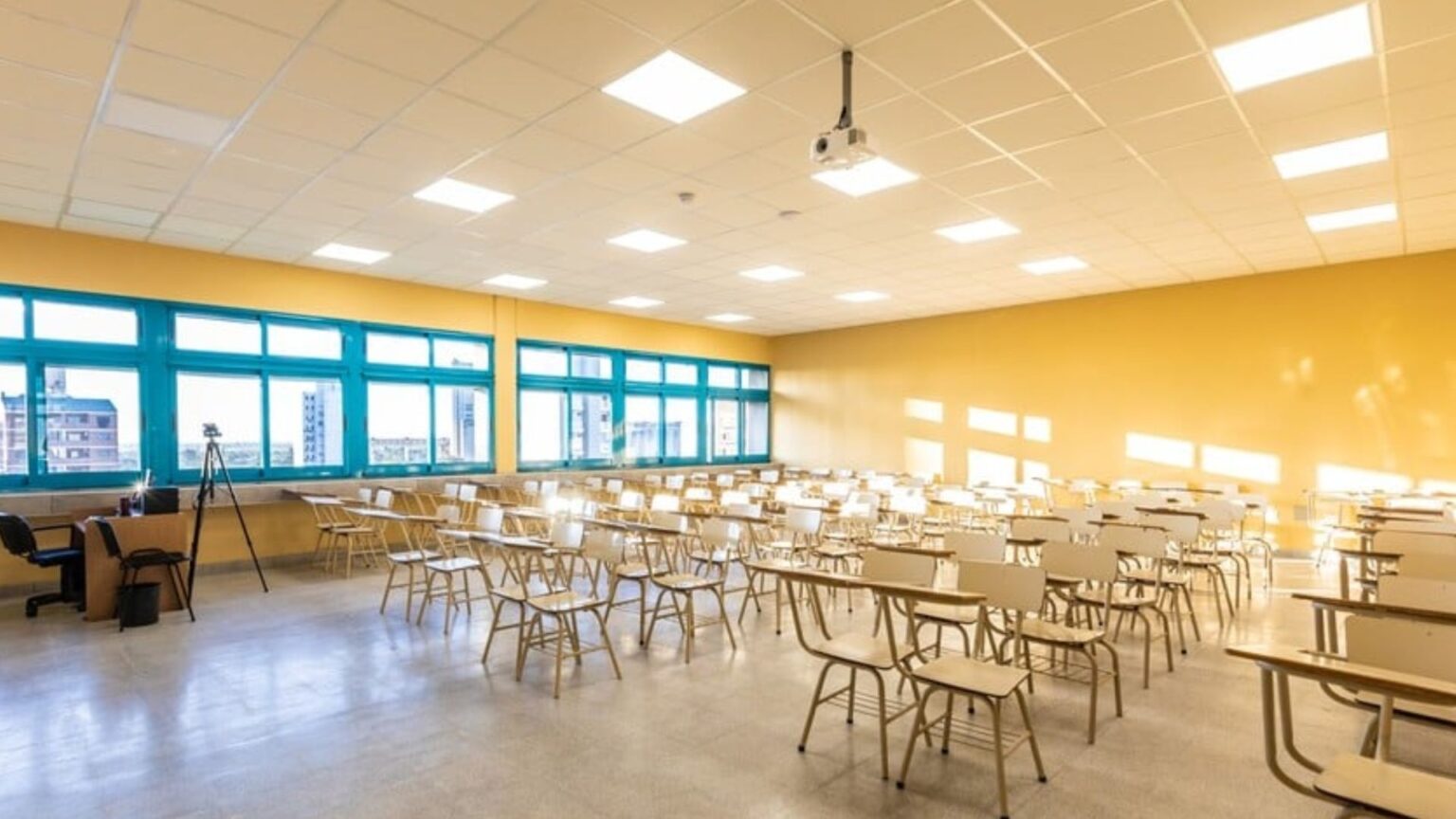 Docentes universitarios comenzaron este martes con un paro nacional de 48 horas por la Ley de Financiamiento Universitario