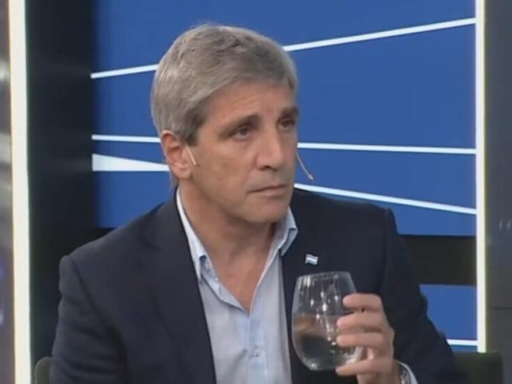 Luis Caputo, tras el acuerdo con EEUU: «La dolarización está descartada»