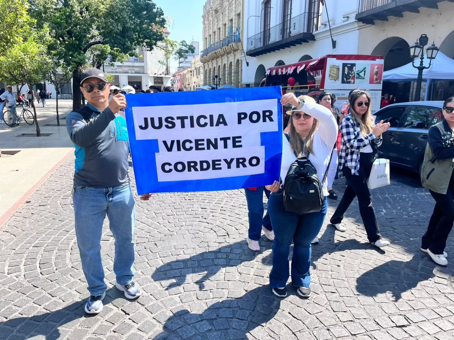 Nueva marcha por justicia en el caso del comisario Vicente Cordeyro