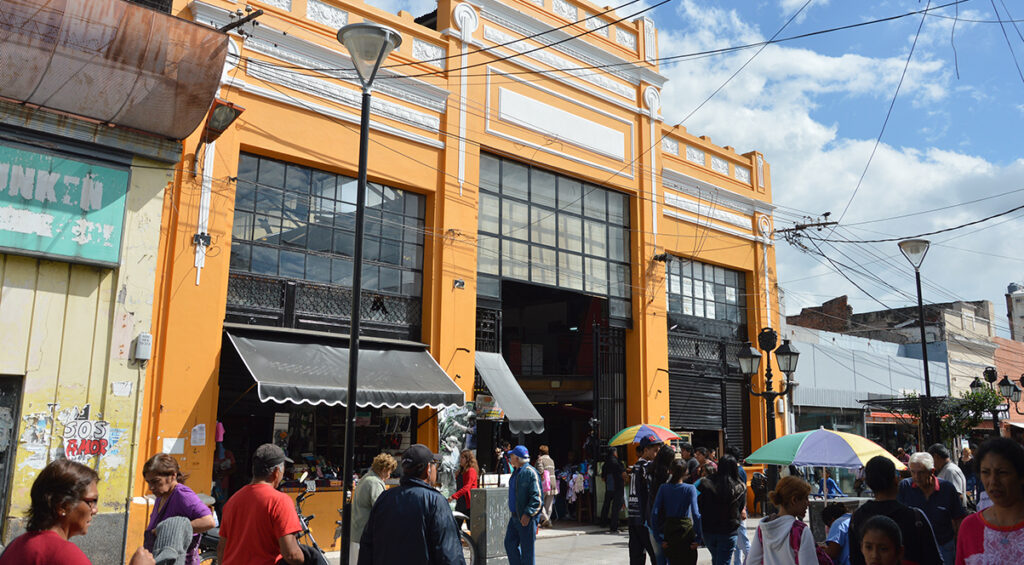 Atención normal el viernes 10 en el mercado San Miguel y en los mercaditos municipales