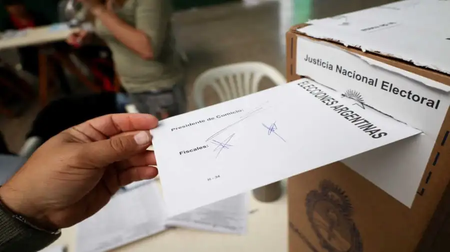 Elecciones 26 de octubre: confirmaron el elevado monto de la multa por sacar foto al voto