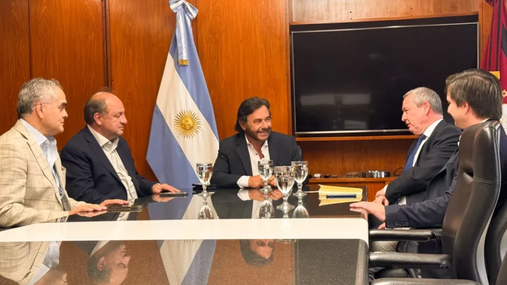 Sáenz confirmó con First Quantum la intención de invertir USD 3.600 millones y la generación de 4.000 empleos