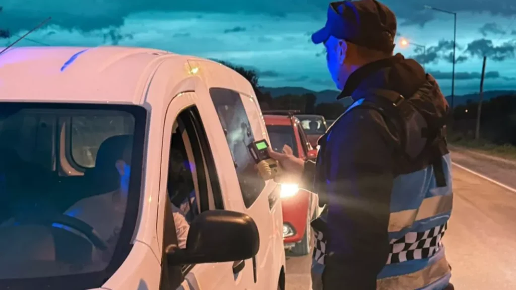 Más de mil infractores a las normativas viales detectados en controles vehiculares