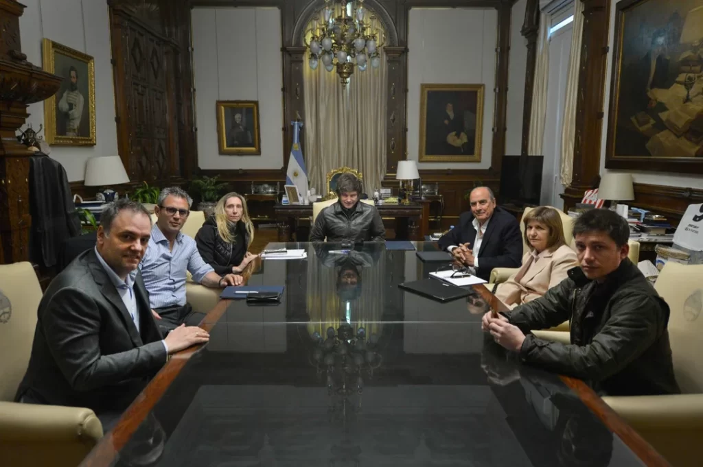 Santilli ocupará el lugar de Francos en la mesa política del Gobierno