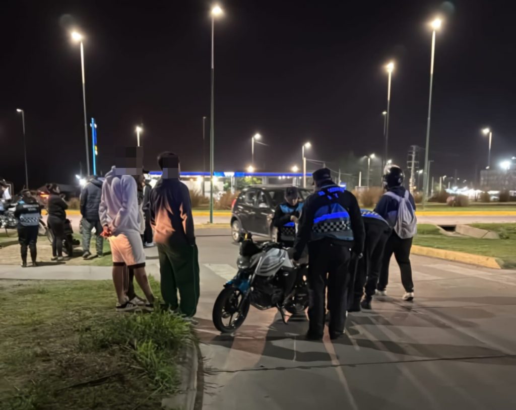 La Policía Vial retuvo 19 motos y sancionó a conductores por realizar picadas en la vía pública