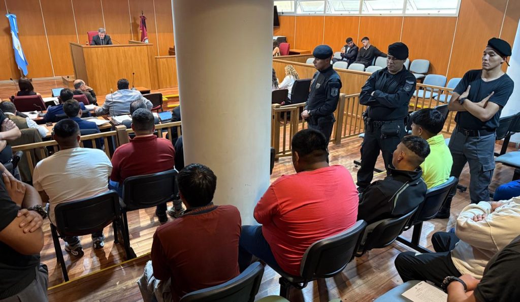Dictaron la prisión preventiva de 9 miembros de un grupo organizado que comercializa estupefacientes y se vincula a la muerte de una joven mujer