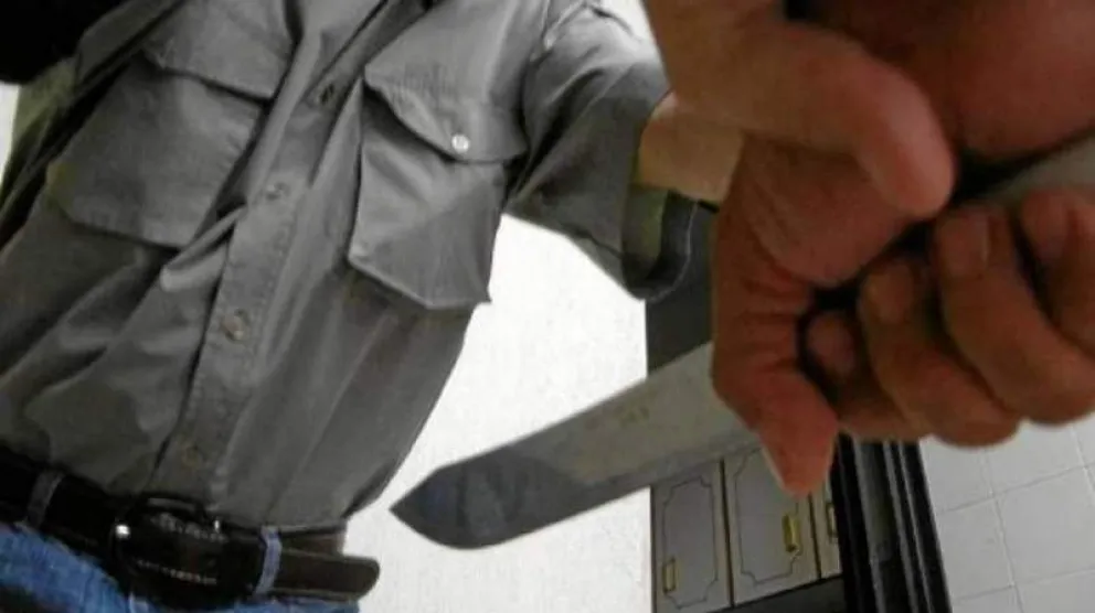 Apuñalaron a un policía que estaba de civil en zona norte de la ciudad