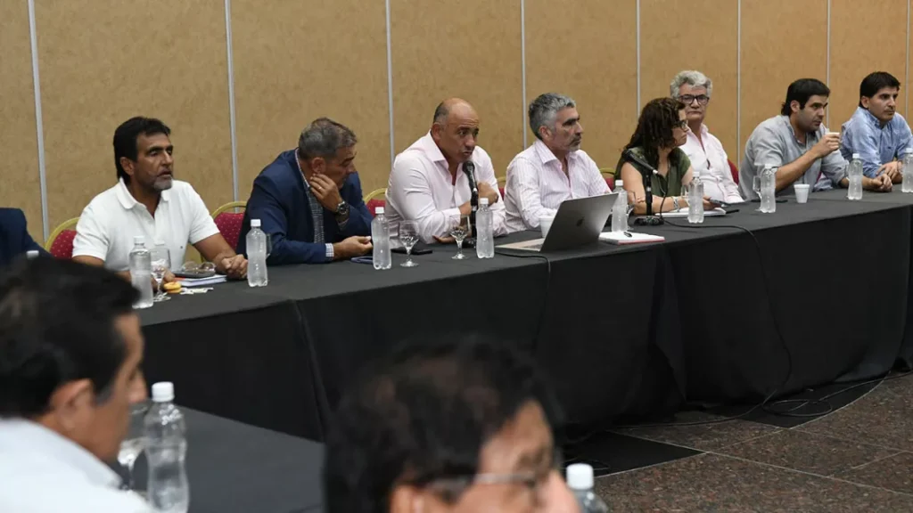 Luego de la aprobación del Presupuesto 2026 se reanudaron las paritarias en Salta