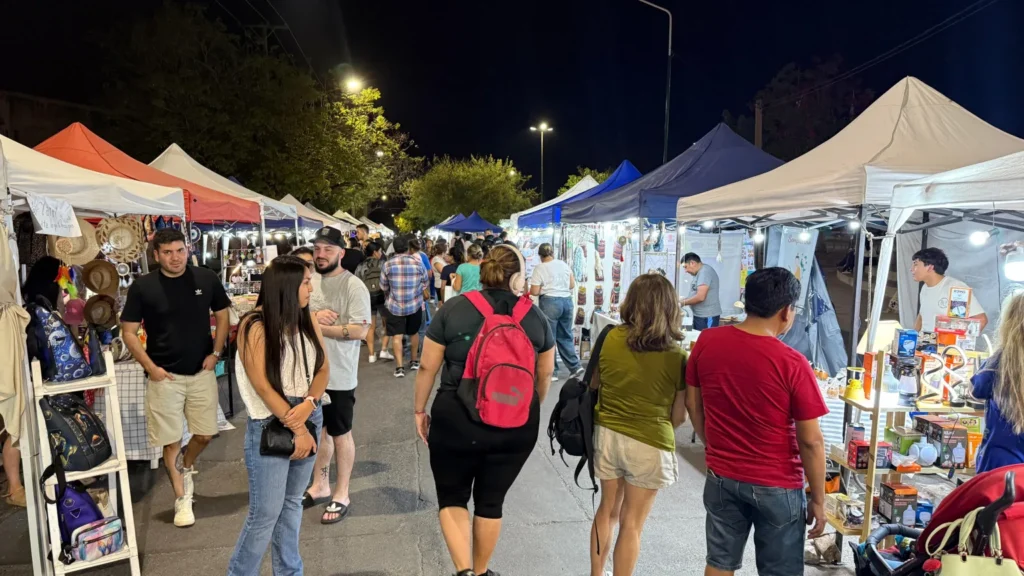 En diciembre llega la feria de emprendedores temática a plaza España