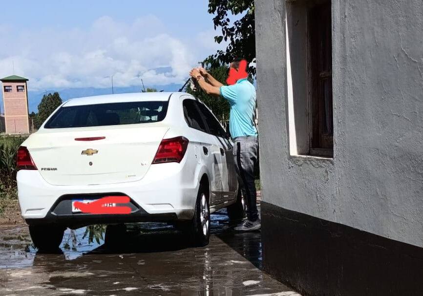 Removieron a la jefa de la cárcel de Cerrillos por usar presos para lavarle el auto y hacerle trabajos personales