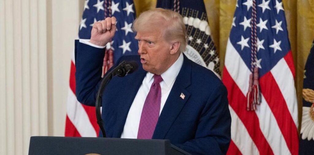 Trump insistió en un inminente ataque terrestre a carteles narcos y no solo en Venezuela