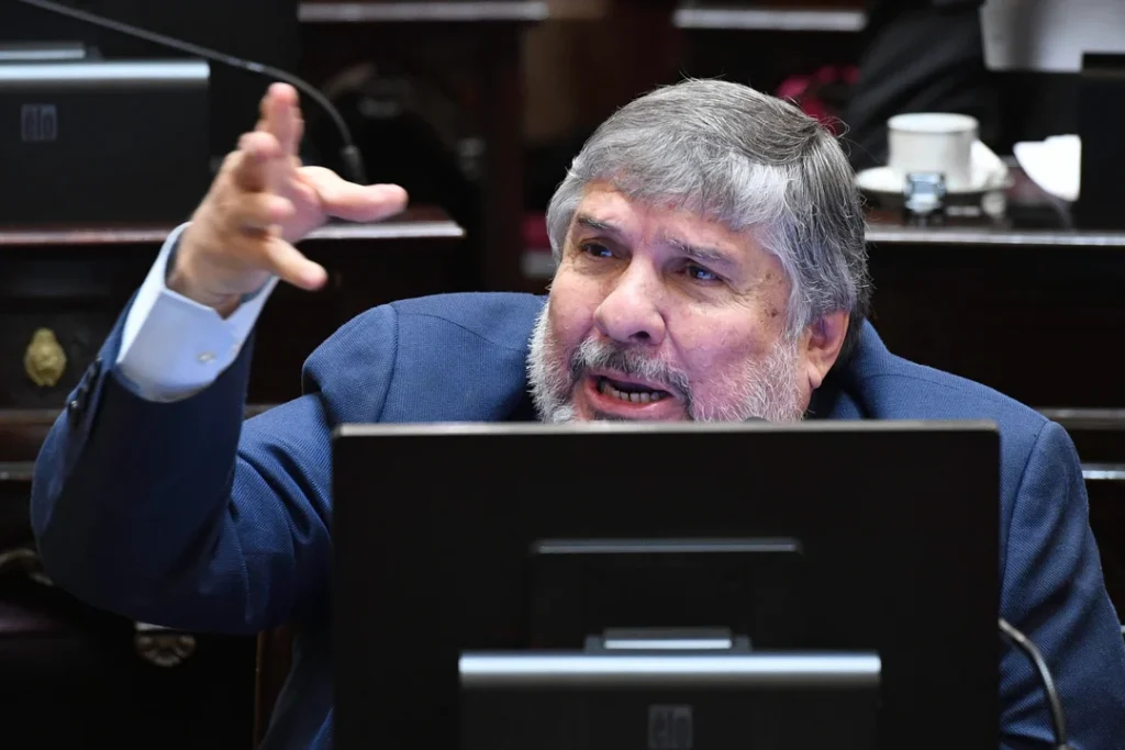 Mayans cruzó a Patricia Bullrich: la calificó de «inoperante» como ministra y como jefa de bloque
