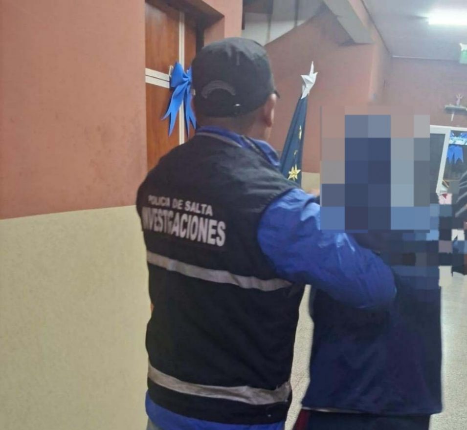 Robaba a transeúntes en zona de Plaza Alvarado y fue detenido