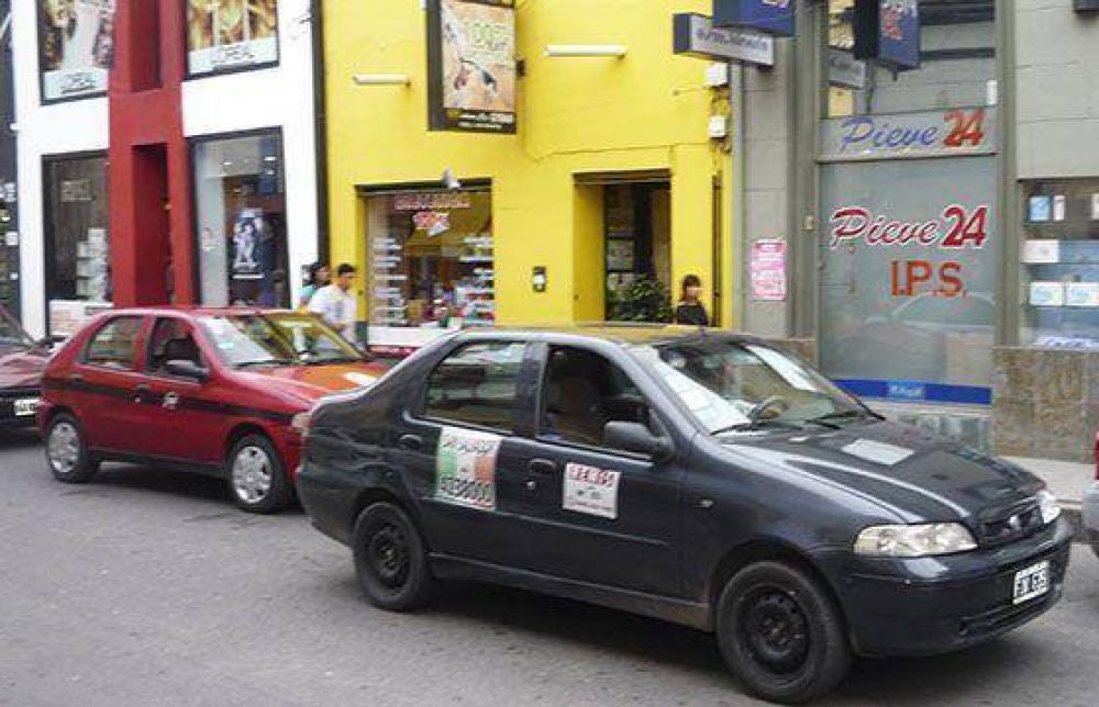 La AMT autorizó el nuevo cuadro tarifario para taxis y remises