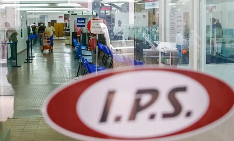 El IPS firmó un acuerdo con clínicas privadas: afiliados podrán atenderse sin pagar en guardias