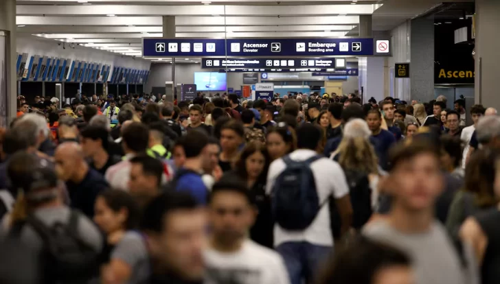 Demoras en Aeroparque debido al mal tiempo en distintos puntos del país