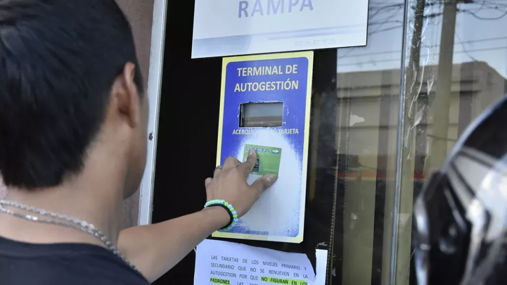 Continúa la renovación del Pase Libre Estudiantil
