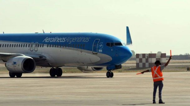 Hay vuelos: ATE suspendió el paro de controladores aéreos del lunes tras un llamado del Gobierno