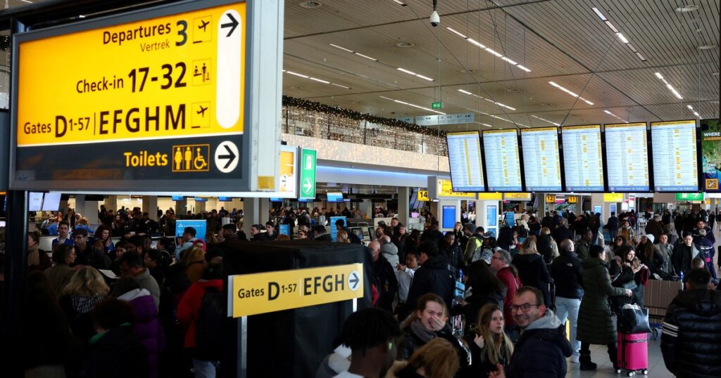 Alerta en los cielos europeos por el control de pasaportes