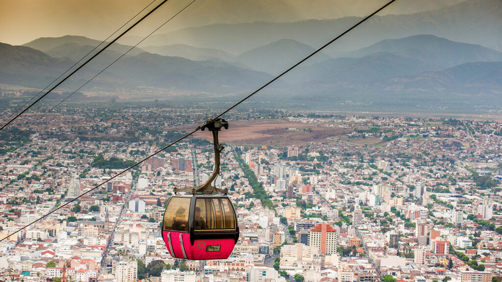 Ciudad de Salta: lunes con lluvias aisladas y tormentas hacia la noche