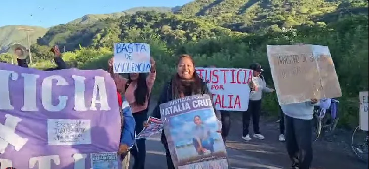 Corte en Ruta 51: familiares de Natalia Cruz, víctima de femicidio, exigen la presencia del Ministro de Seguridad